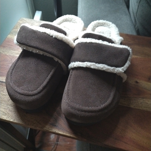 Comfort Clogs - Picture 5 of 7